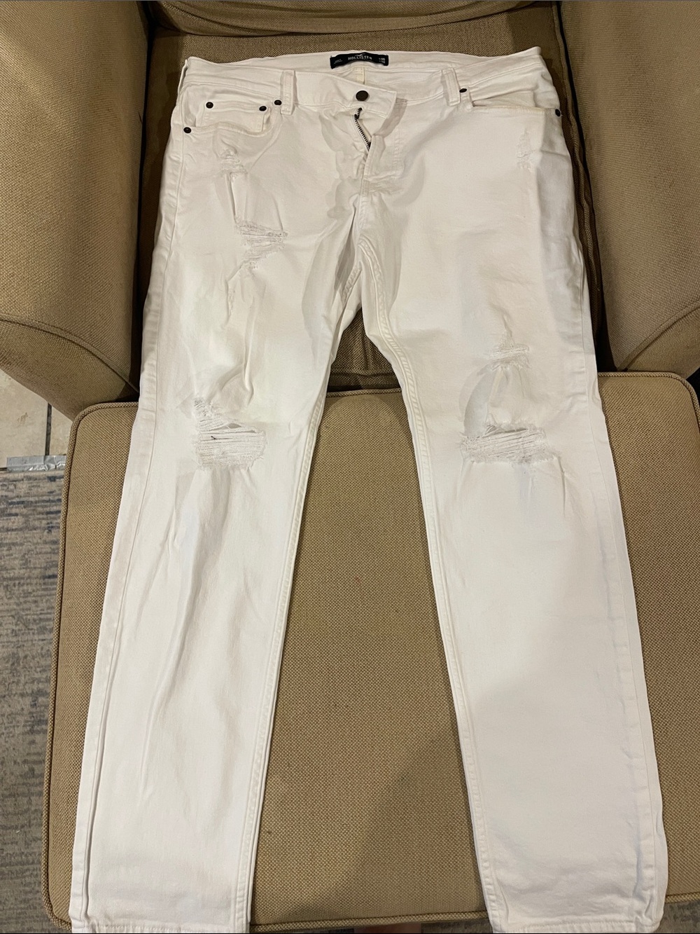 Hollister Men's White Skinny Jeans with Distressed Knees